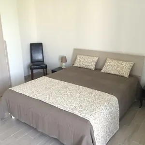 casa-midori.lecce-hotels.com/